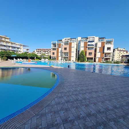 Studio Apartment With Balcony 300M From Beach サニービーチ エクステリア 写真