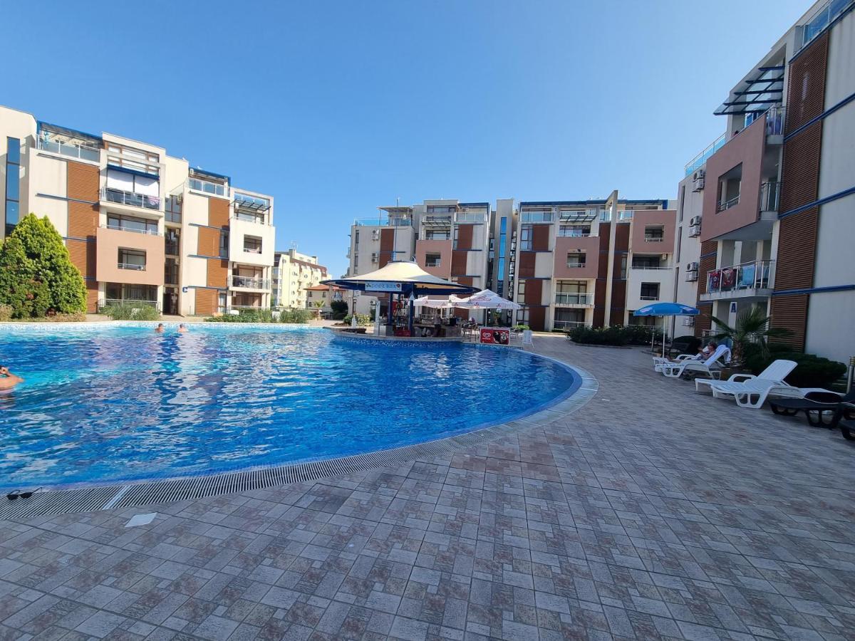 Studio Apartment With Balcony 300M From Beach サニービーチ エクステリア 写真