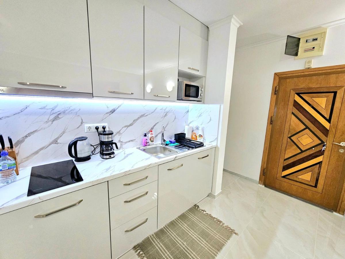 Studio Apartment With Balcony 300M From Beach サニービーチ エクステリア 写真